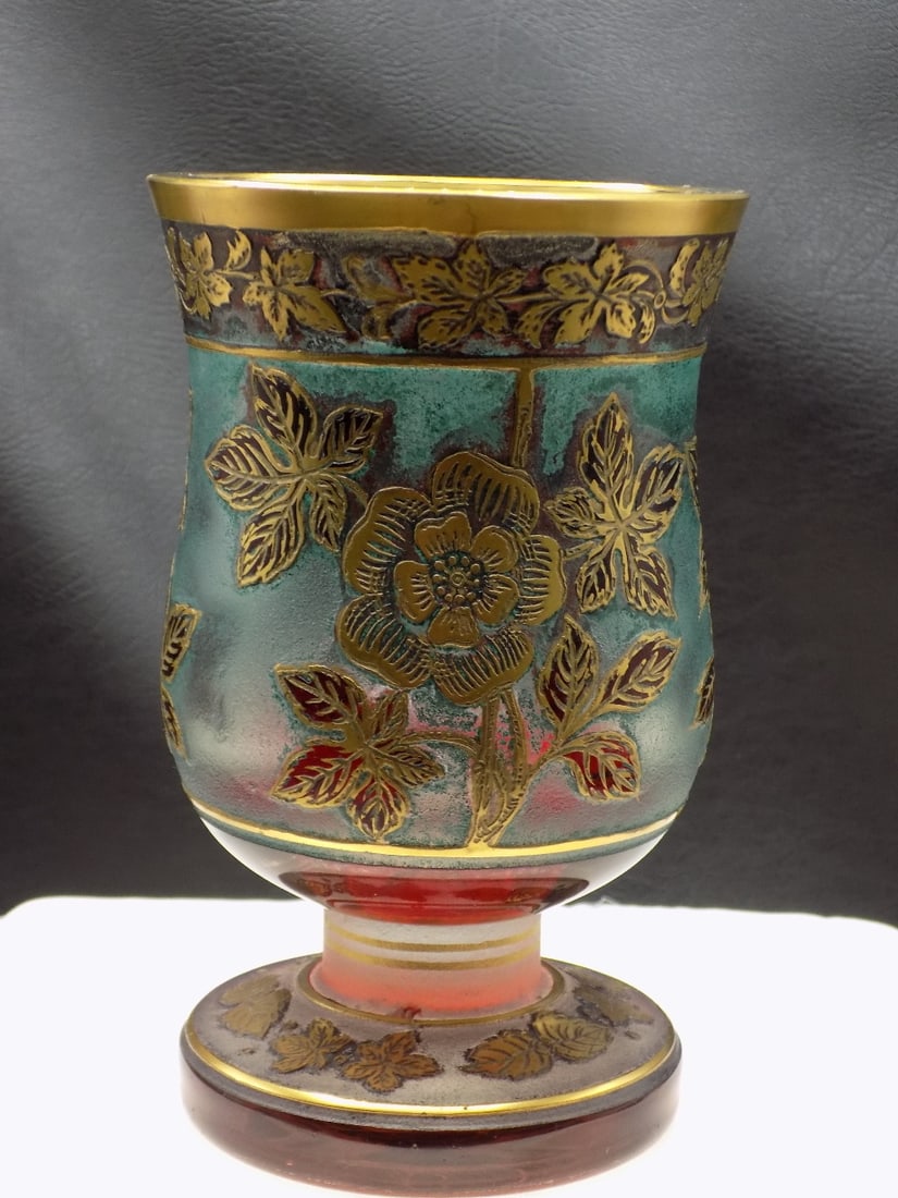 Exceptional antique Baccarat cameo art glass vase (1 of 11)