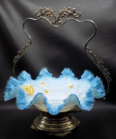 Beautiful Victorian art glass brides bowl
