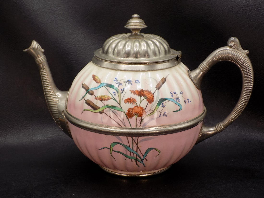 Charming antique enamel decorated pewter teapot.: Charming antique enamel decorated pewter teapot. Late 1800s. Probably made by Manning Bowman and Co. Beautiful colors. Great quality and detail. In very good original as found condition. 7 ½ in