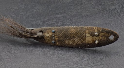 Rare 19th century Inuit Eskimo 4 3/8 inch fishing lure