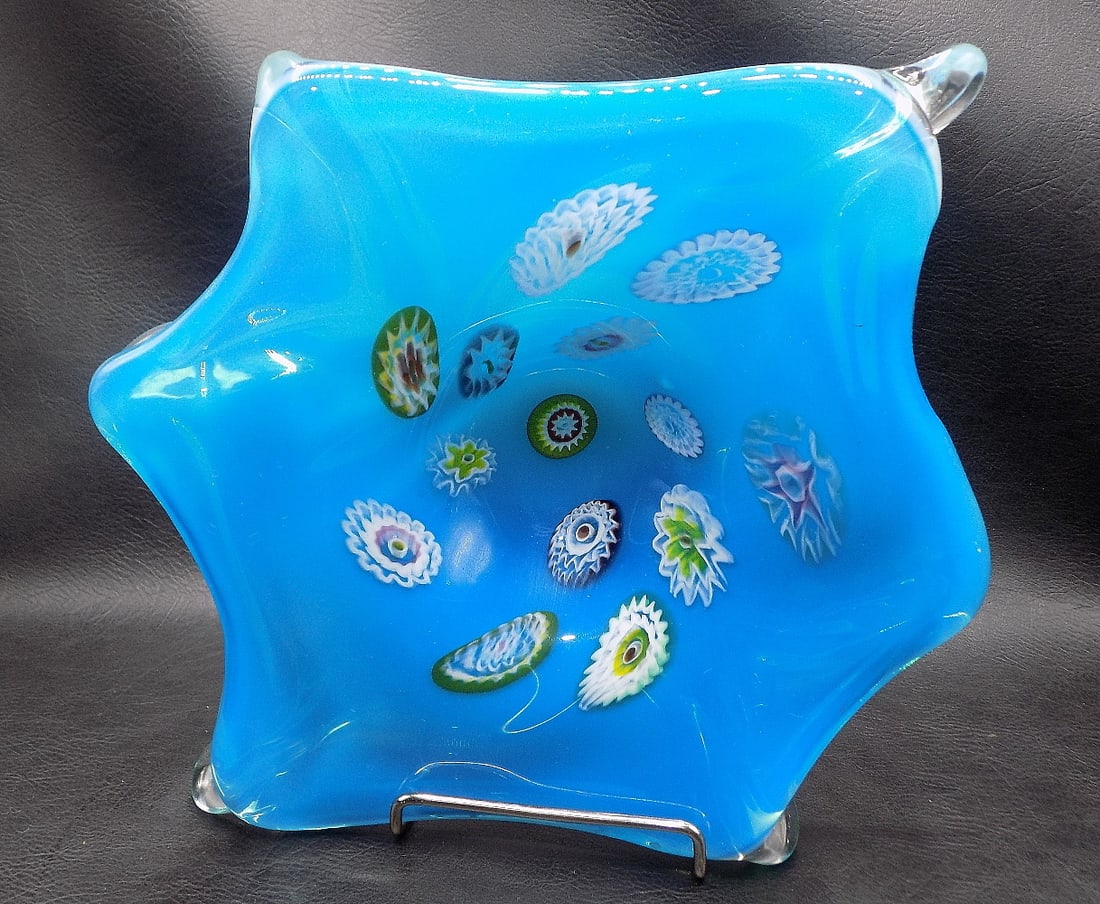 Beautiful midcentury modern art glass bowl with millefiori.: Beautiful midcentury modern art glass bowl with millefiori. Great quality and detail. In very good original as found condition. 11 7/8 wide x 2 5/8 tall. White spots are camera flash.
