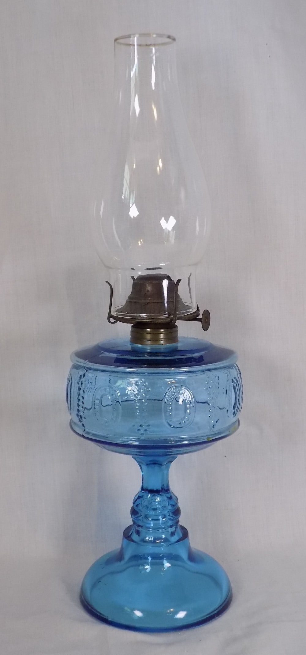 Pretty antique blue glass kerosene lamp (1 of 6)