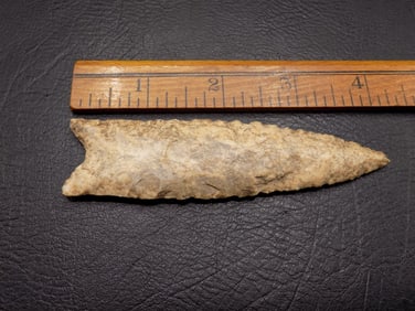 4 1/8 inch Native American Indian arrowhead