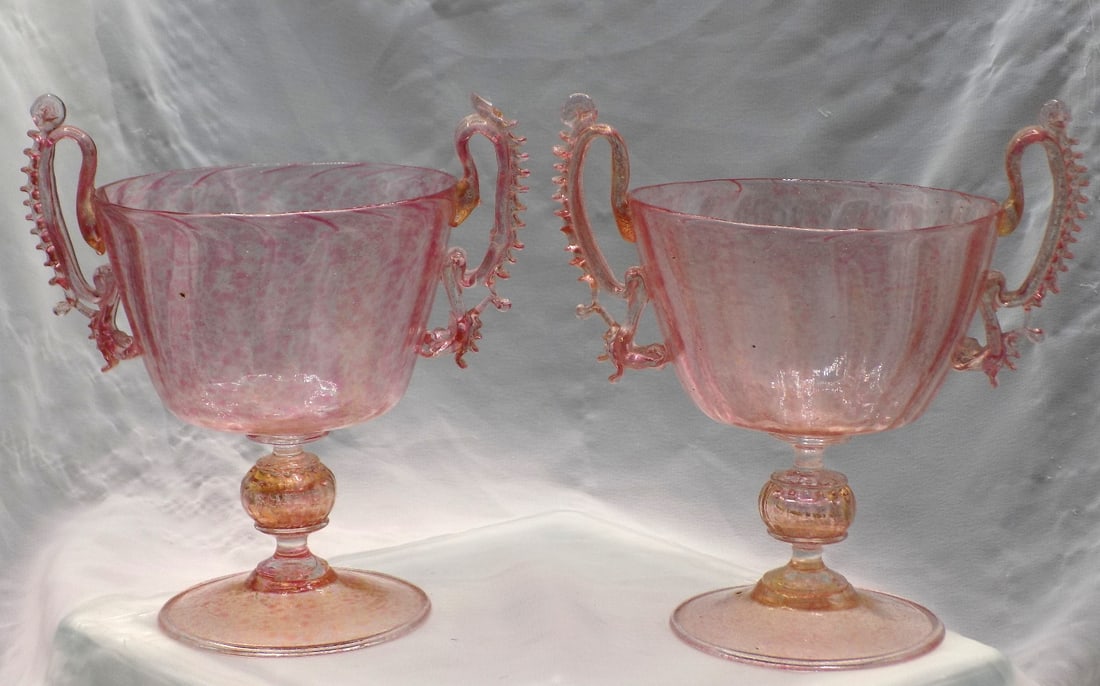 Lovely pair of vintage Venetian Murano art glass goblets (1 of 6)