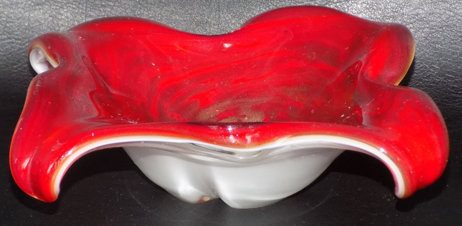 Very nice vintage Murano art glass bowl.: Very nice vintage Murano art glass bowl. Beautiful colors with gold dust interior. In very good original as found condition. 8 3/8 wide x 2 ¼ inches tall. White spots are camera flash.