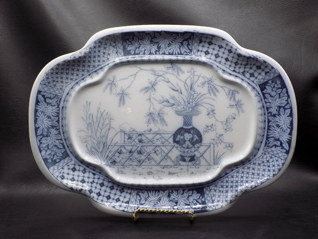 Great Copeland and Sons Stoke Upon Trent platter.: Great Copeland and Sons Stoke Upon Trent platter. Marked on back as shown in photos. Beautiful colors. In very good original as found condition. Great quality and detail. 13 ½ inches x 9 &frac1