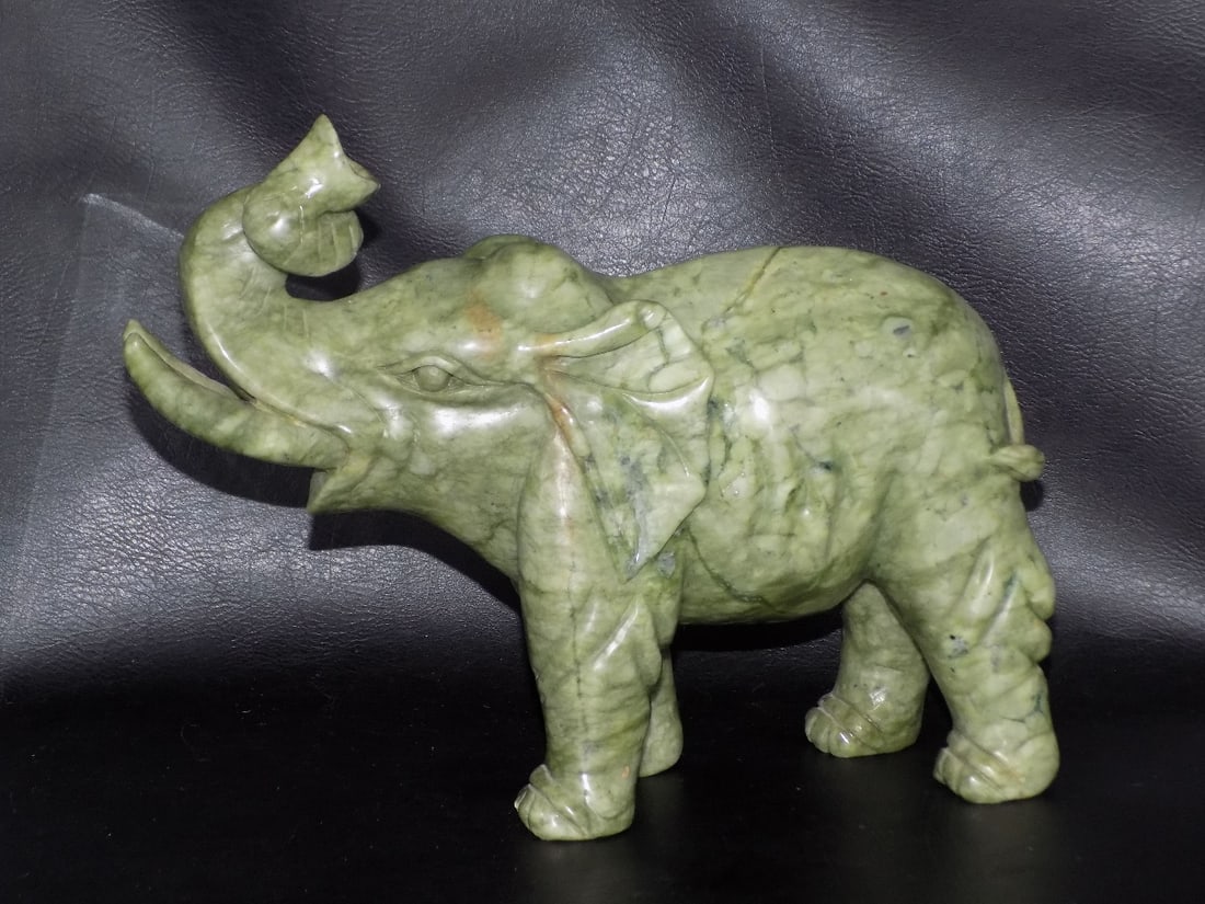 Vintage hand carved hardstone or jade elephant (1 of 7)