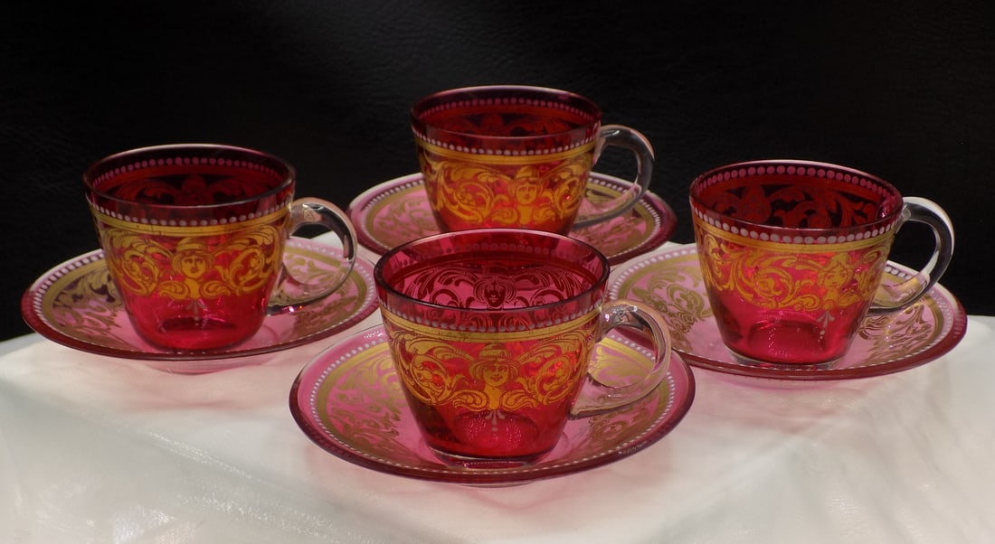 Great decorated cranberry Moser set of four cups and saucers (1 of 4)