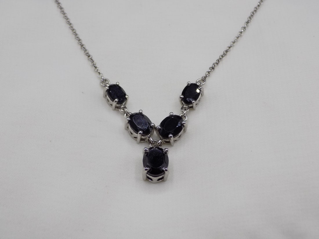 Beautiful quartz sterling necklace.: Beautiful quartz sterling necklace. 17 inch chain. In very good original as found condition. Great quality and detail. For in house shipping. Please call Mike at Thriftiques 319-321-0613