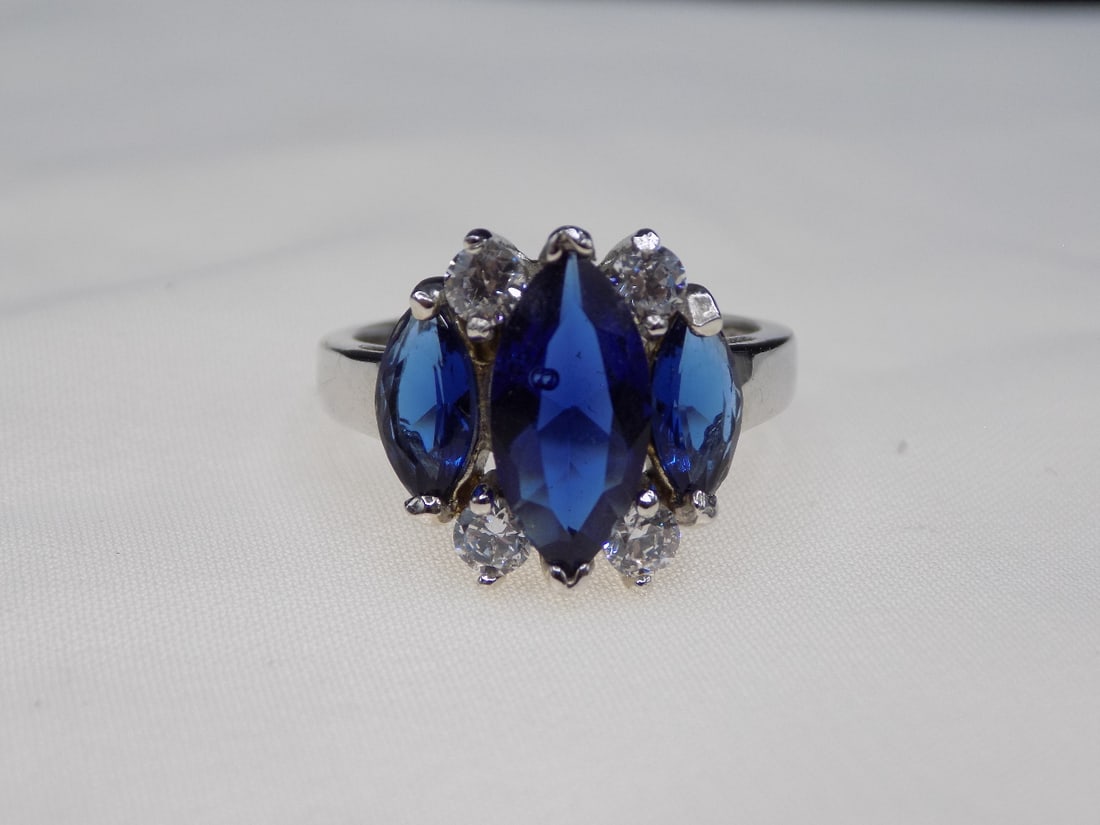 Beautiful sapphire and white topaz sterling silver ring. (1 of 4)