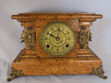 Vintage Seth Thomas Adamantine mantle clock