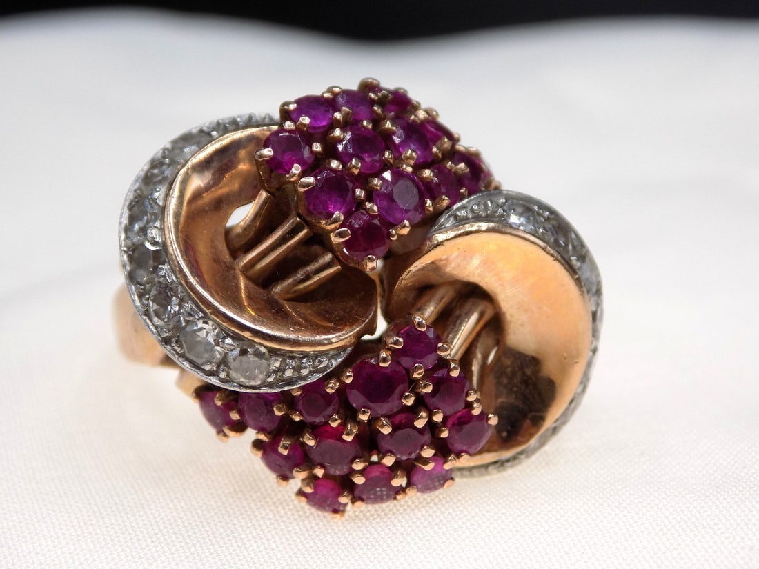 Beautiful vintage ruby and diamond 14k yellow gold ring (1 of 5)