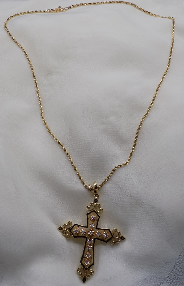 Beautiful vintage diamond 14k yellow gold cross and chain (1 of 7)