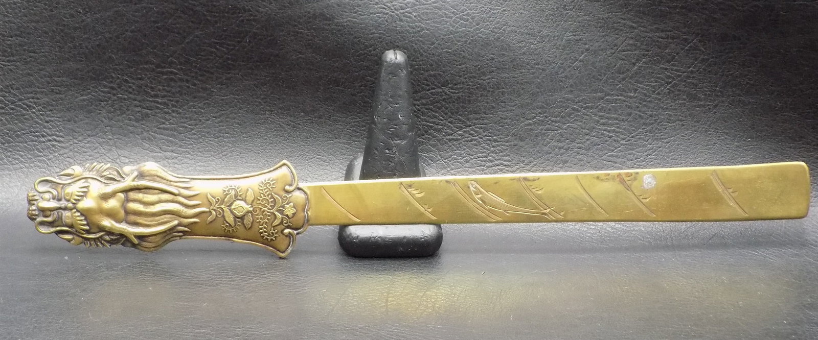 Fancy antique bronze page turner with dragon head: Fancy antique bronze page turner with dragon head. Decorated on both sides. In very good original as found condition. Great quality and detail. 11 ¾ inches long x 1 ½ inches wide. For in
