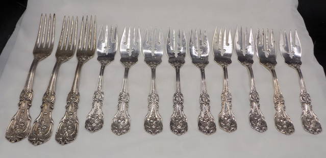 Beautiful vintage Francis I sterling silver forks: Beautiful vintage Francis I sterling silver forks. Three dinner and nine salad forks. Large fork is 7 1/4 long. Salad 6 1/2 inches long. Marked as shown in photo. In very good original as found condit
