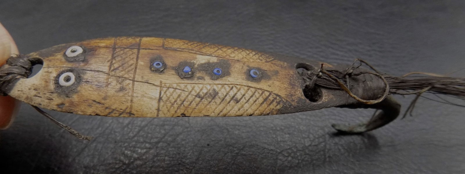 Rare 19th century Inuit Eskimo 3 7/8 inch fishing lure (1 of 3)