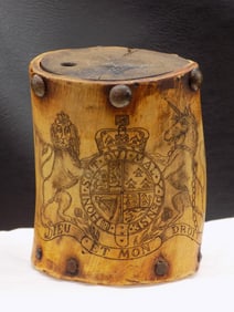 Rare 1759 steer horn  powder horn