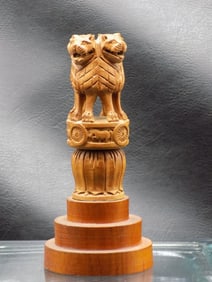 Hand carved Ashoka wood pillar sculpture with four lions