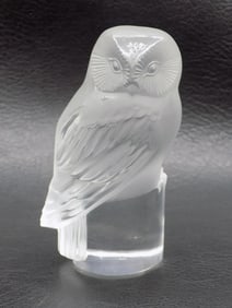 Vintage signed Lalique owl art glass paperweight
