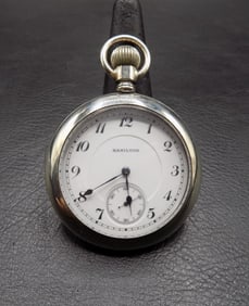 Antique Hamilton 21 jewel 992 Railroad Grade pocket watch.