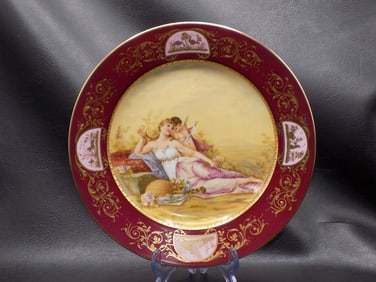 Elegant antique Royal Vienna artist signed hand painted plate