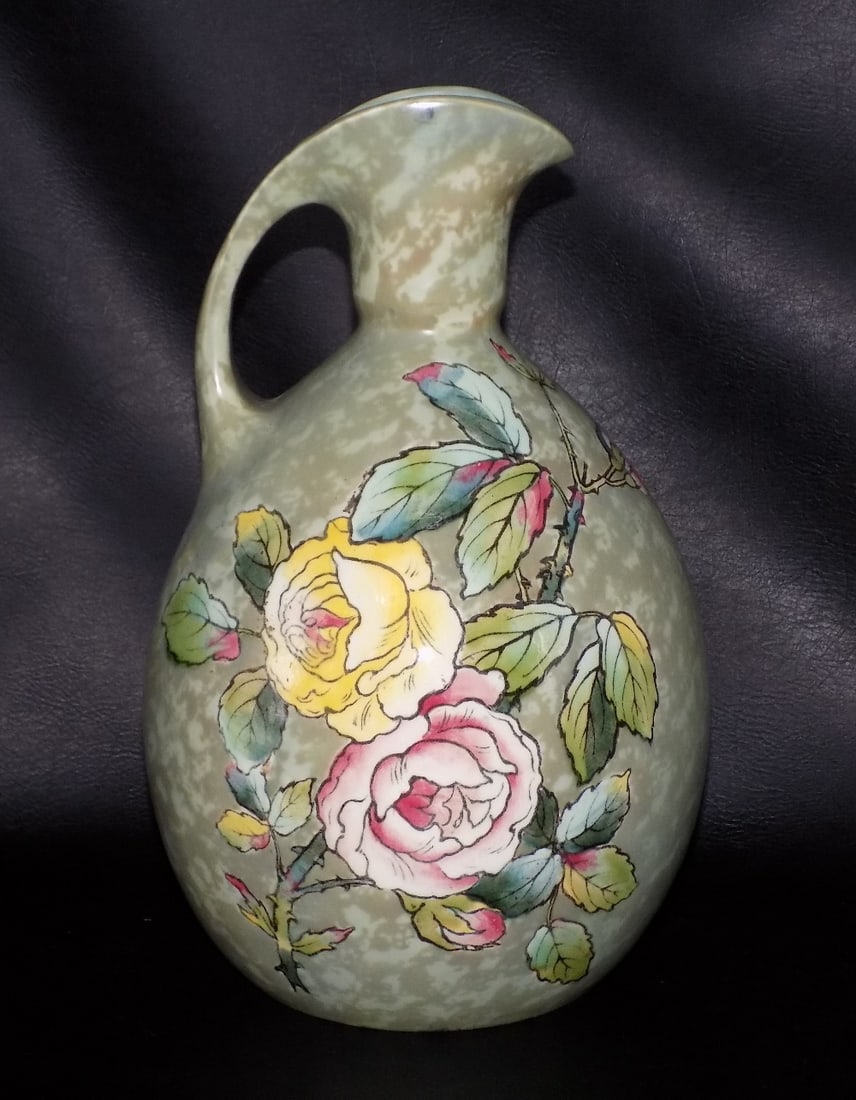 Fine antique Turn Teplitz Amphora Art Nouveau pitcher: Fine antique Turn Teplitz Amphora Art Nouveau pitcher. Marked on bottom as shown in photos. Beautiful colors. In very good original as found condition. Great quality and detail. 10 ½ inches tal