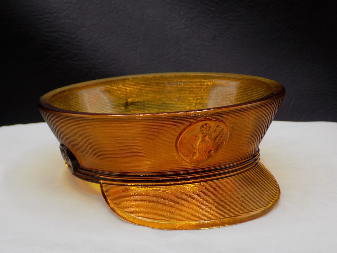 Vintage World War II amber glass military hat jewelry or trinket  bowl. (1 of 8)