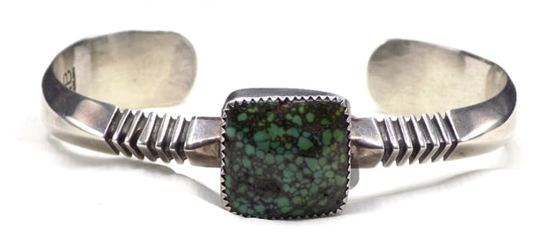 Vintage Native American Indian malachite or turquoise sterling silver bracelet
