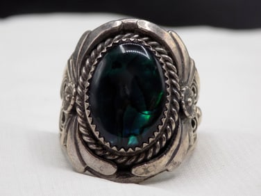 Vintage Native American Indian sterling silver ring