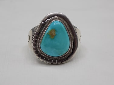 Vintage Native American Indian sterling silver ring