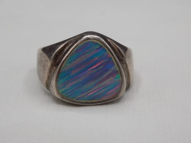 Vintage Native American Indian Australian opal sterling silver ring
