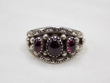 Vintage Native American Indian garnet sterling silver ring