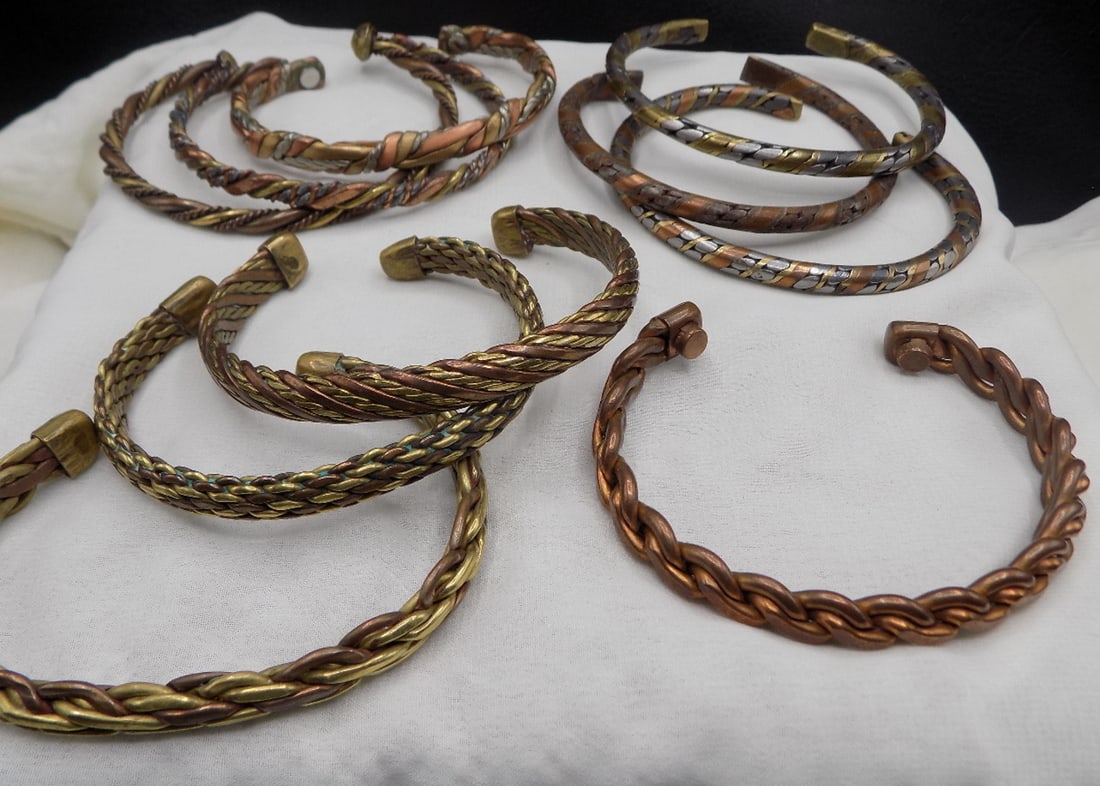 Ten vintage copper, silver and brass bracelets (1 of 5)