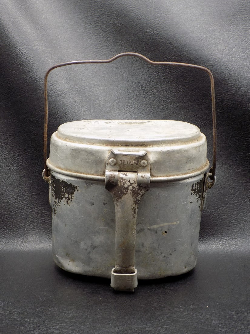 World War II German army aluminum mess kit (1 of 7)