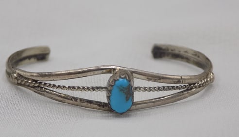 Vintage Native American Indian child’s turquoise and silver bracelet