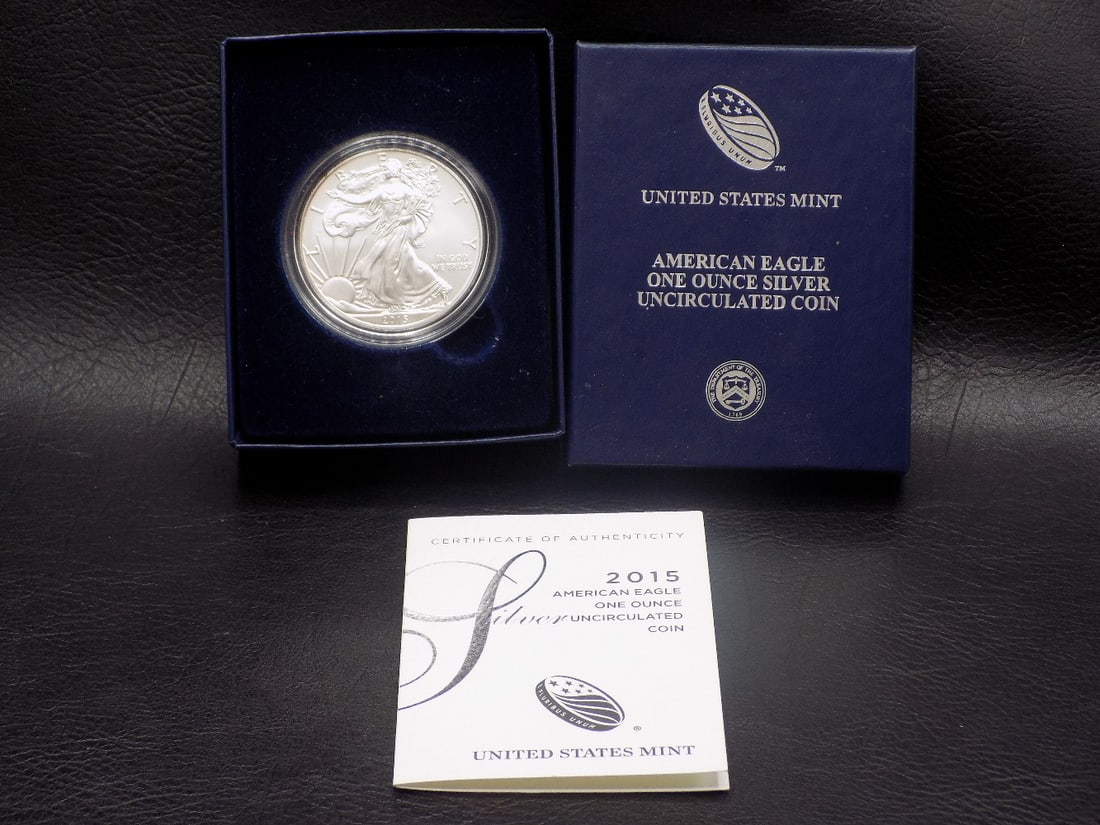 2015 uncirculated American Eagle .999 ounce: 2015 uncirculated American Eagle .999 ounce. In United States Mint original box. Certified. For in house shipping, please call Mike at Thriftiques 319-321-0613