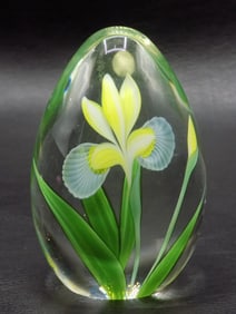 Vintage signed Orient and Flume art glass paperweight