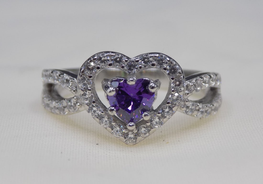 Beautiful 1 cwt amethyst and topaz heart shaped sterling silver ring (1 of 4)