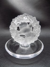 Beautiful vintage signed Lalique art glass ring dish Pax Dove in wreath