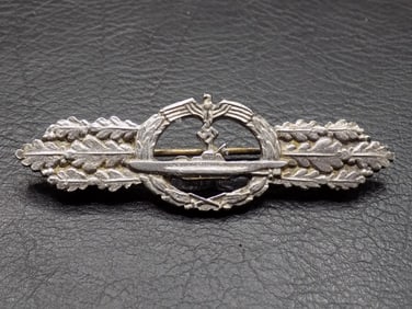 Vintage World War II German submarine combat clasp
