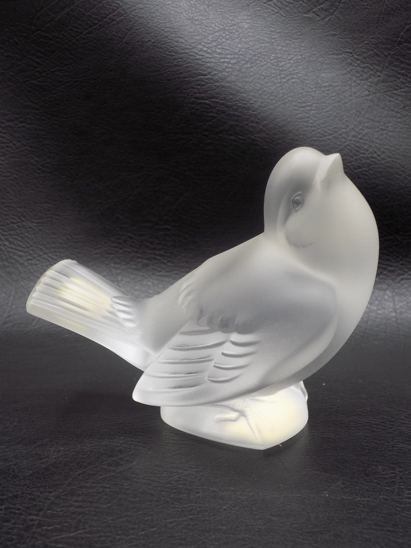 Vintage signed R Lalique art glass bird (1 of 8)