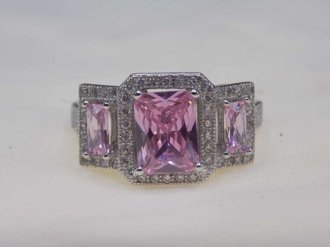 Beautiful 3 cwt pink sapphire and topaz sterling silver ring (1 of 5)