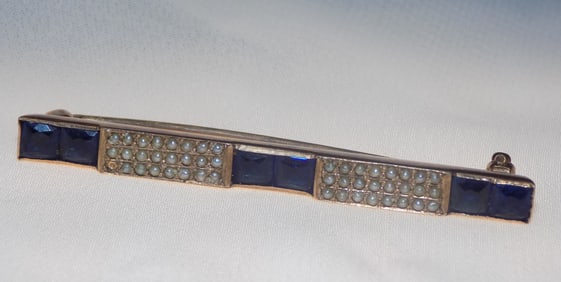 Vintage sapphire and pearl 10 k gold broach