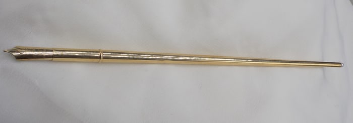 Antique Tiffany gold fill with pearl on end fountain pen