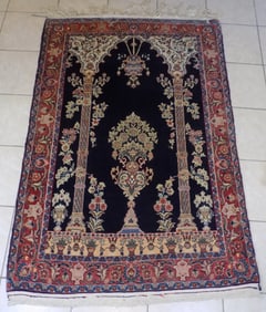 Beautiful vintage fine Persian Kashan prayer rug
