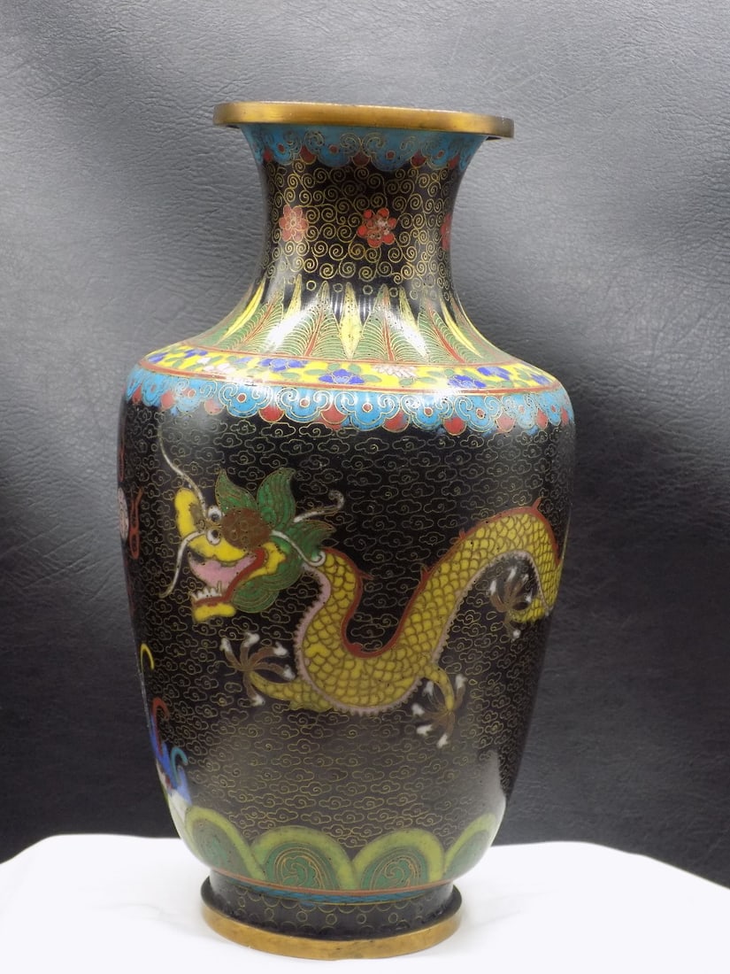 Vintage Oriental cloisonne vase with dragons (1 of 10)