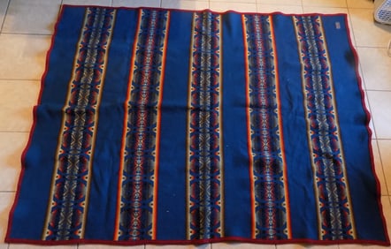 Beautiful vintage Pendleton wool blanket