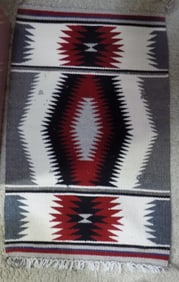 Vintage Native American Indian Navajo hand woven rug