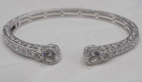 Beautiful sterling silver and CZ bracelet. Artist signed Judith Ripka