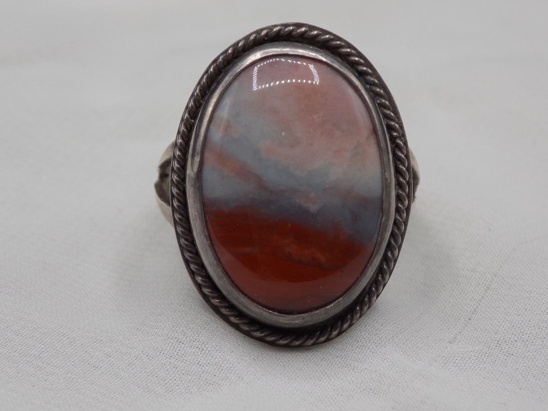Vintage Native American Indian sterling silver ring with colorful agate (1 of 2)